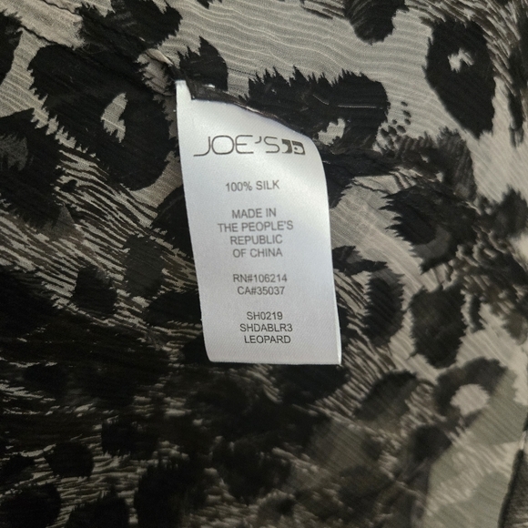 Joe's Jeans leopard silk button-up sheer top M - Picture 6 of 6